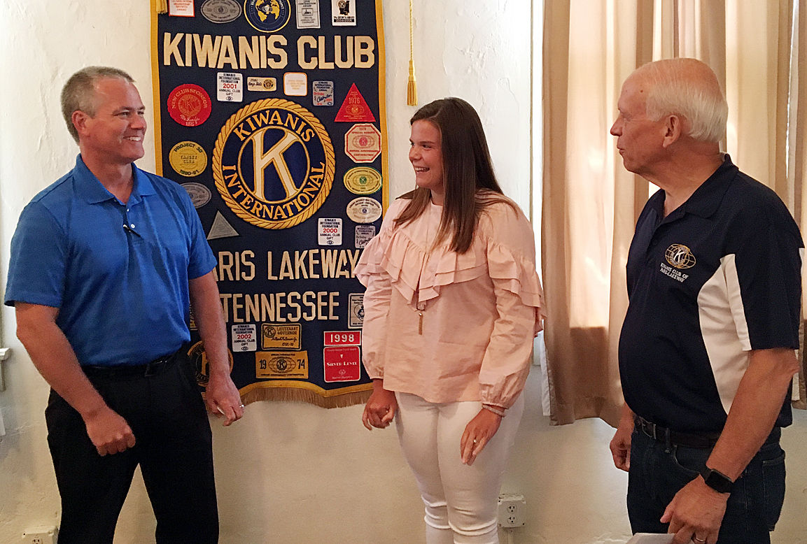 Bell receives Gamlin scholarship